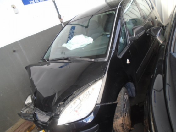 Mitsubishi Colt 2006 1.5 diesel para peças